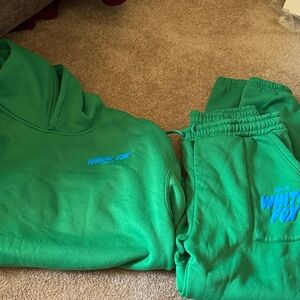 Brand new no tags white fox sweatsuit hoodie sweatpants xxl